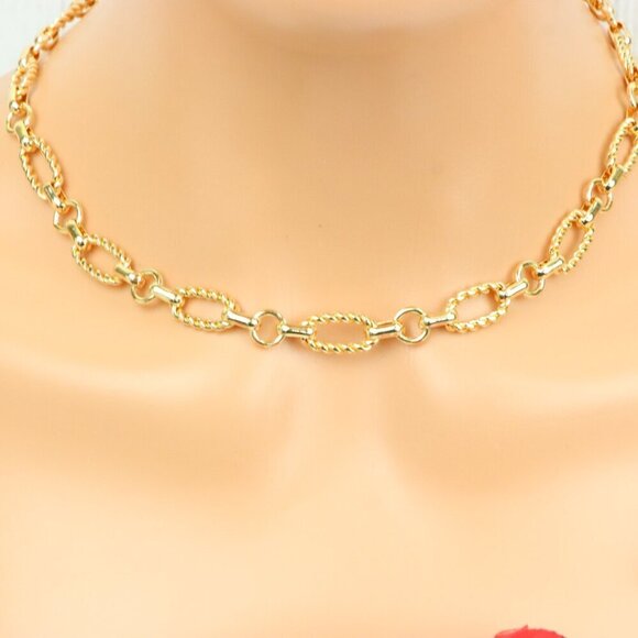 "Minimalist & Elegant Necklace Chain – Perfect for Women & Girls | UNVRC1588 - Picture 1 of 10